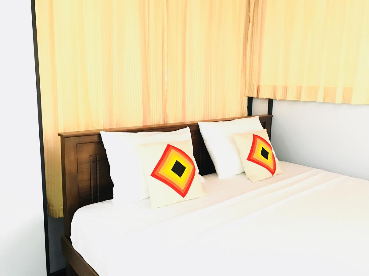 Lake City Resort Anuradhapura Kültér fotó