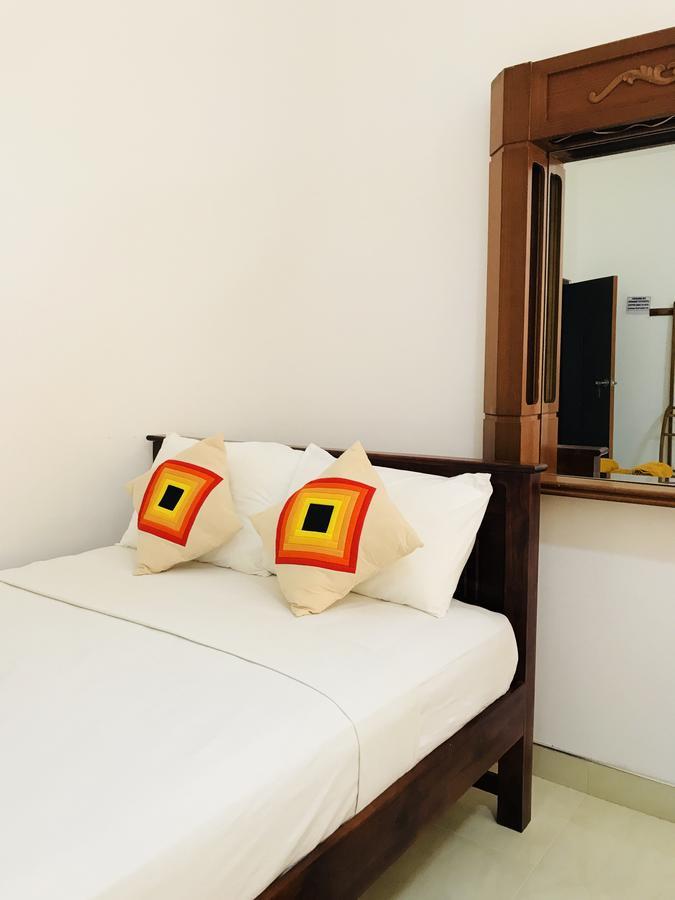 Lake City Resort Anuradhapura Kültér fotó
