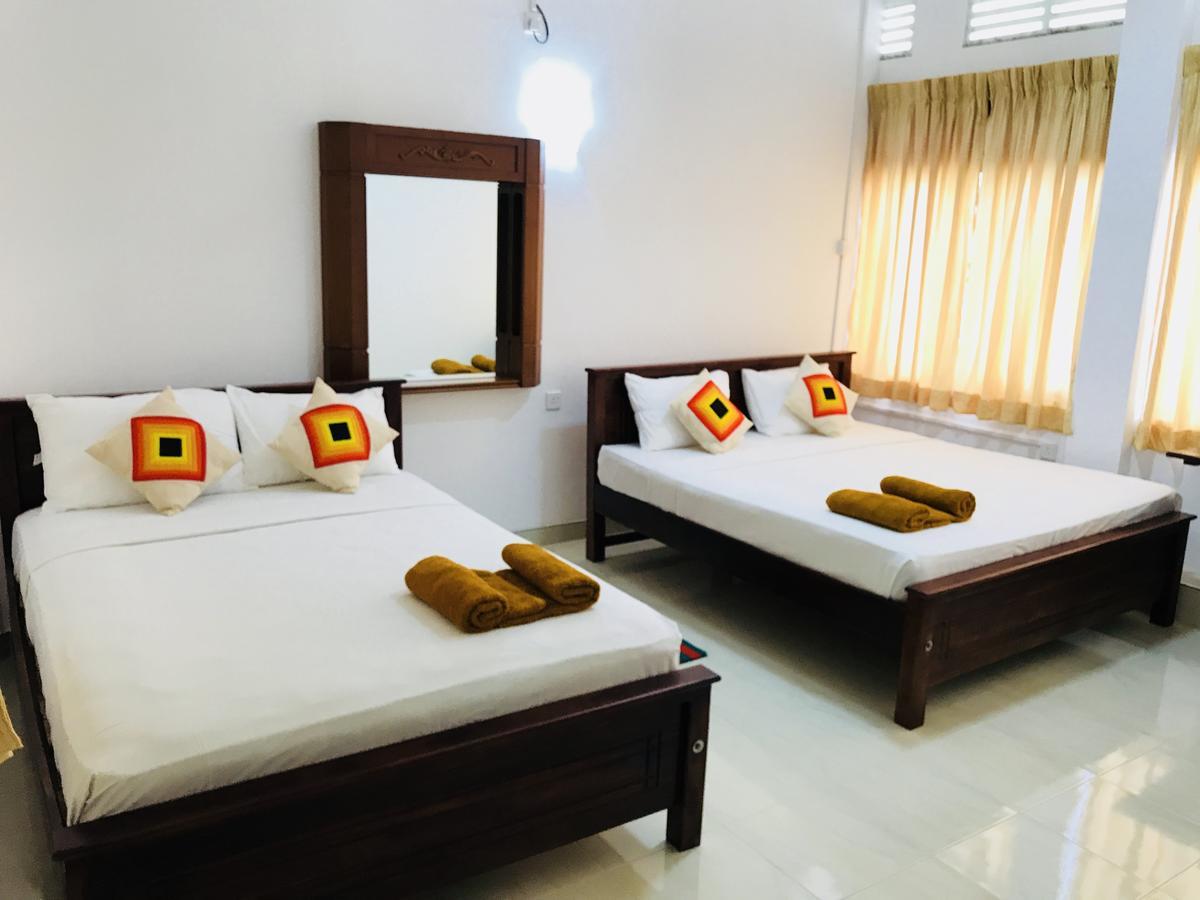 Lake City Resort Anuradhapura Kültér fotó