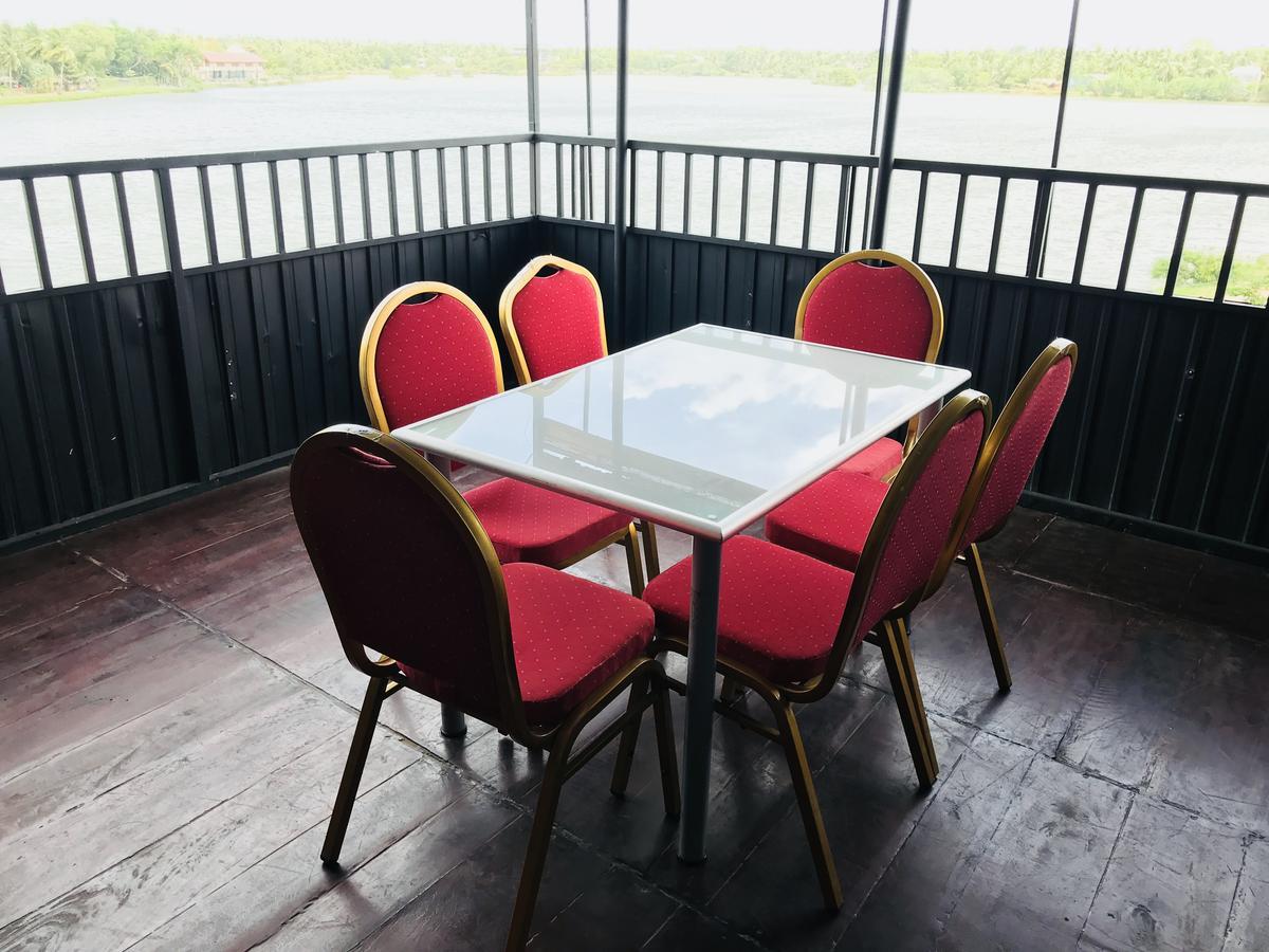 Lake City Resort Anuradhapura Kültér fotó