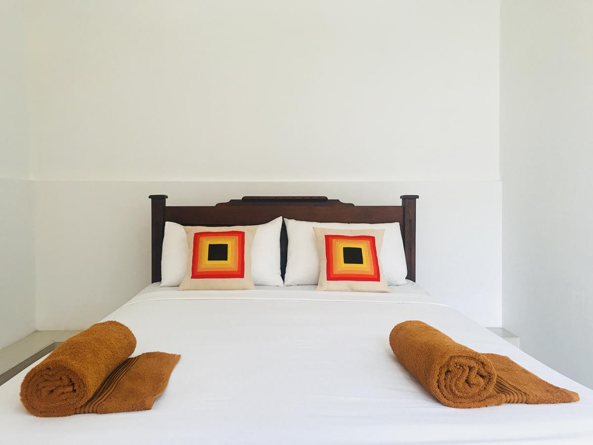 Lake City Resort Anuradhapura Kültér fotó